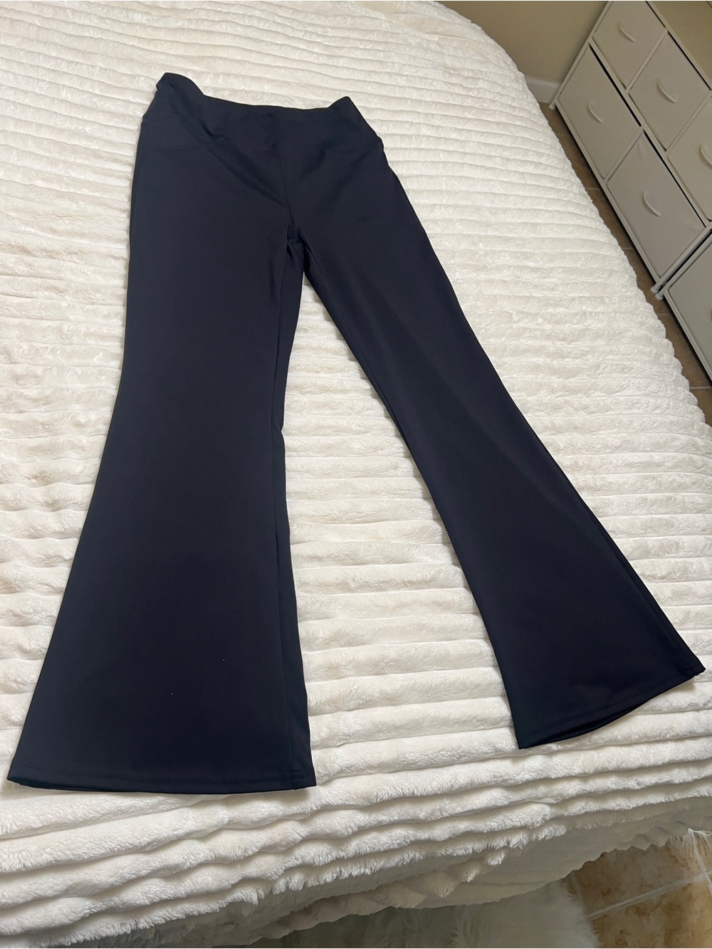 Halara Flare Leggings with back pockets petite medium